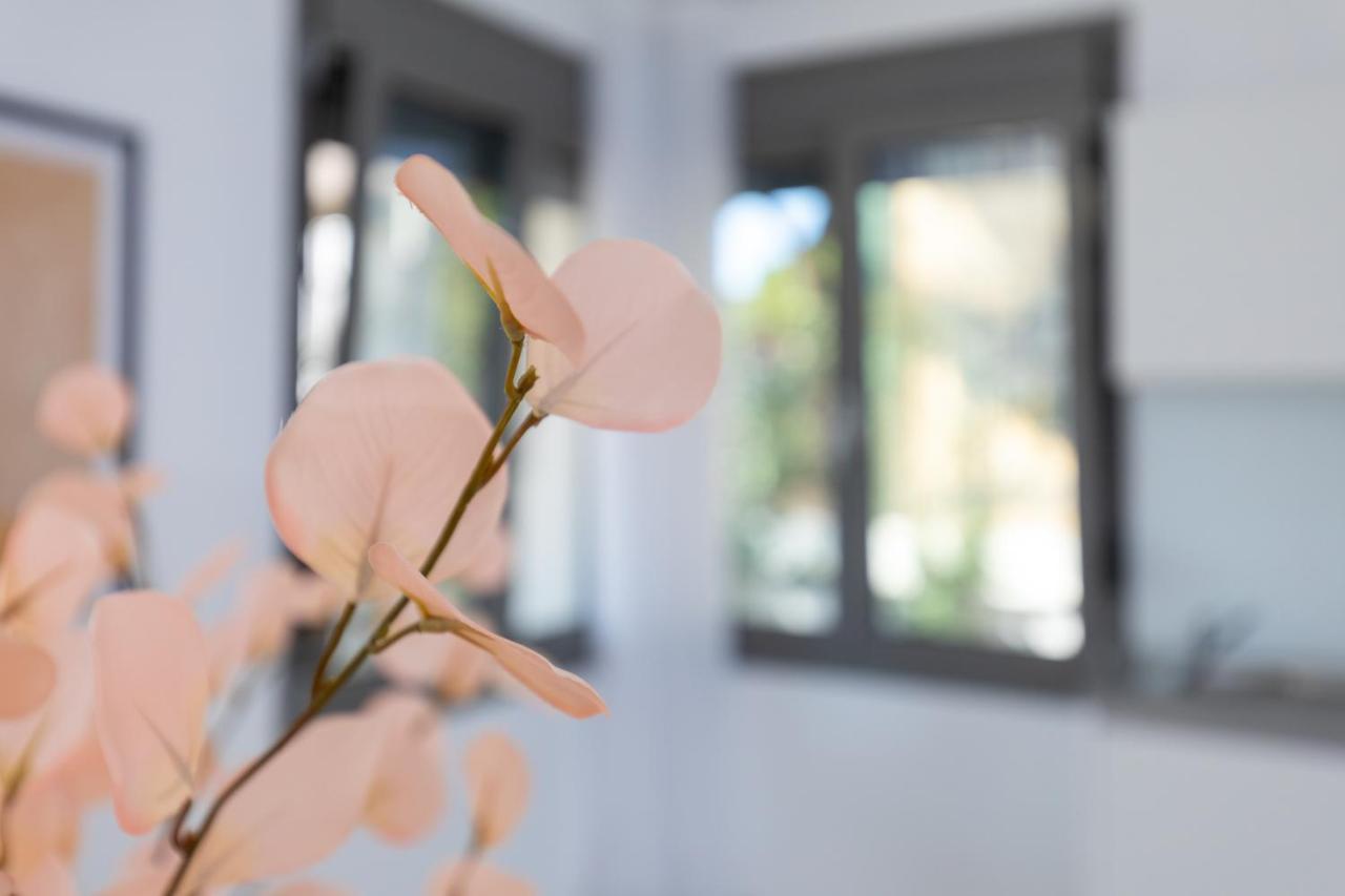 Angelana Luxury Apartments Rhodes City Buitenkant foto