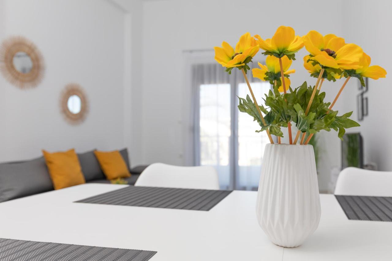 Angelana Luxury Apartments Rhodes City Buitenkant foto